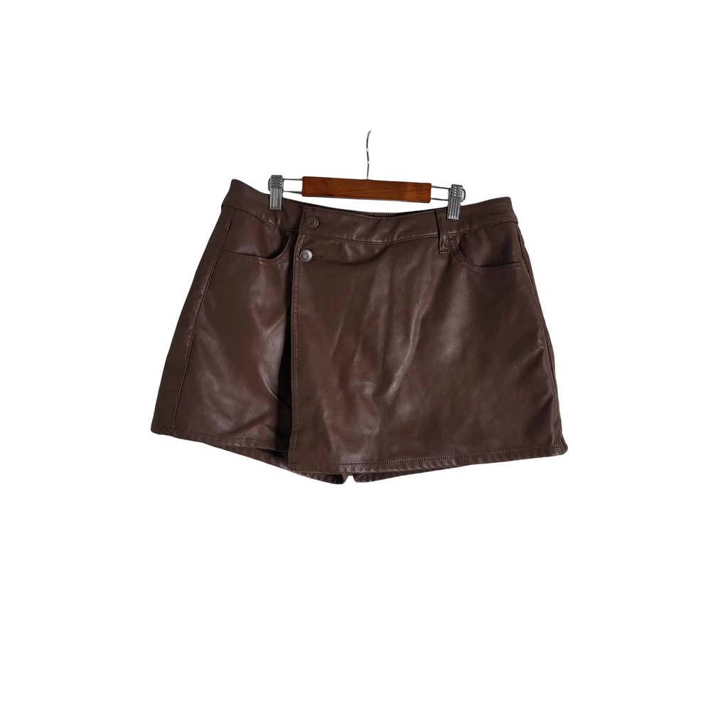 Celebrity Pink Brown Faux Leather Wrap Skort Size L Mini Skirt Shorts Edgy